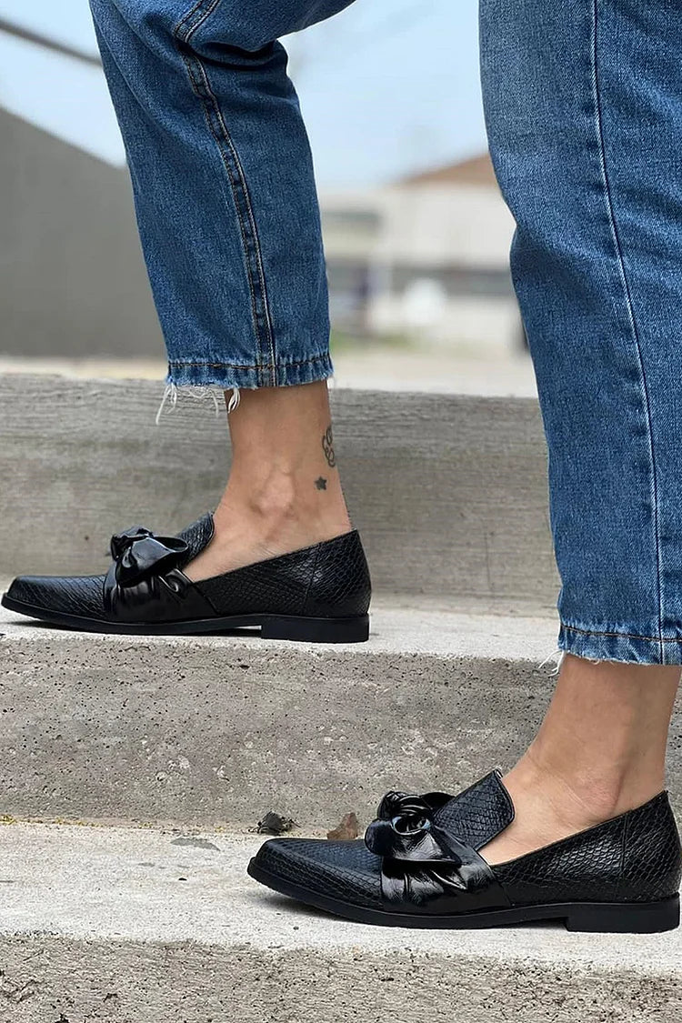 Ava&Rose | BLACK LOAFER WITH SHINY BOW