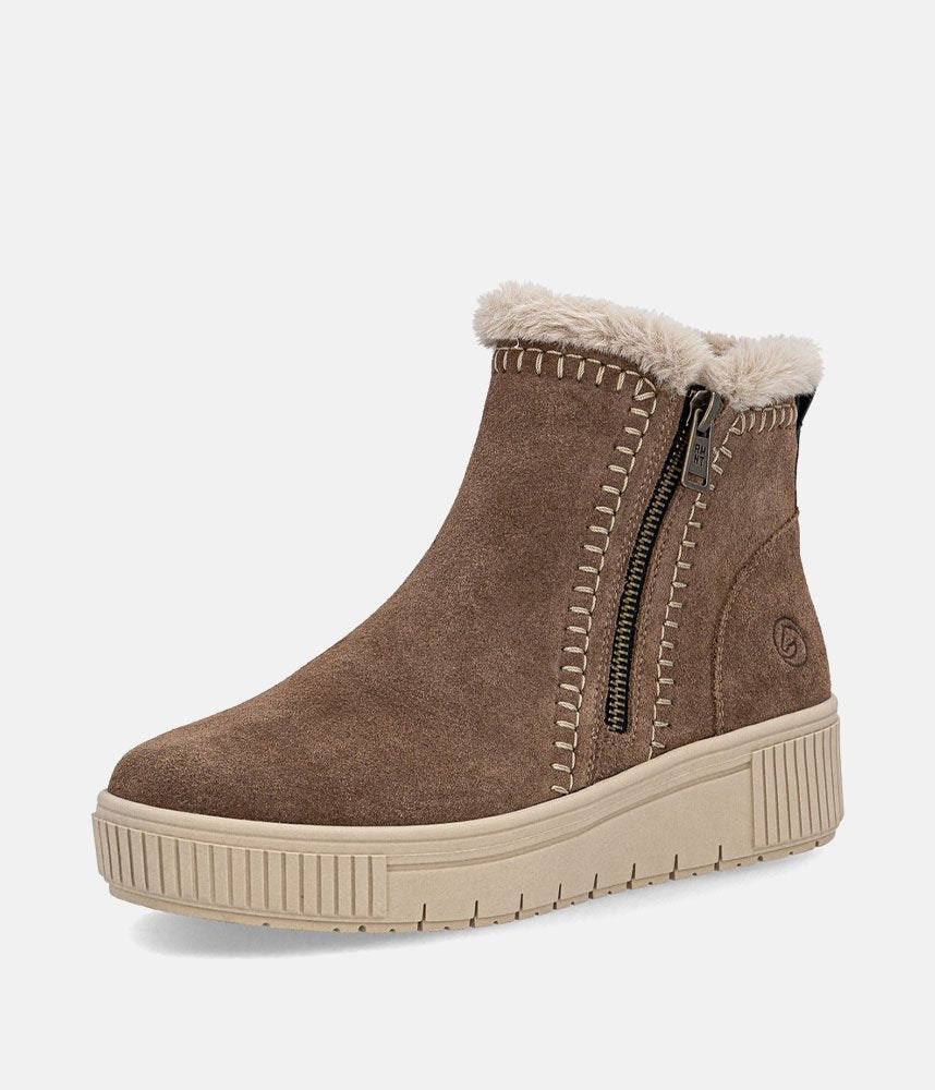Remonte Cozy Brown Winter Boots