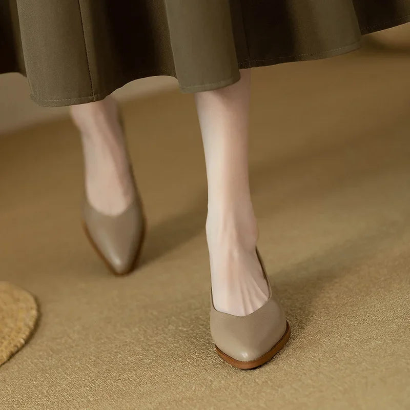 Ava&Rose™| Helen Classic Pumps