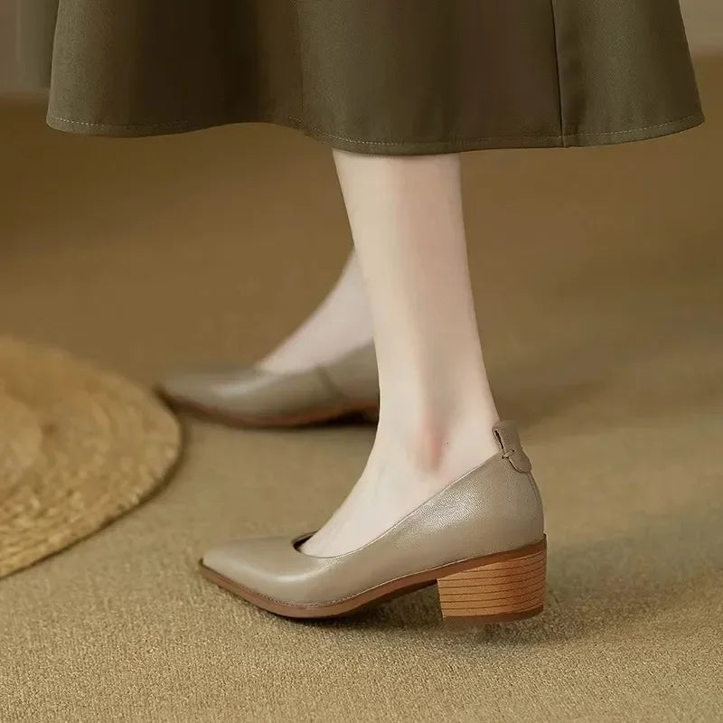 Ava&Rose™| Helen Classic Pumps