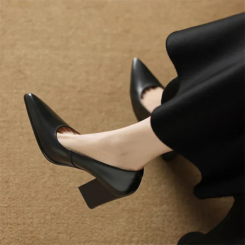 Ava&Rose™| Verona Elegant Pumps